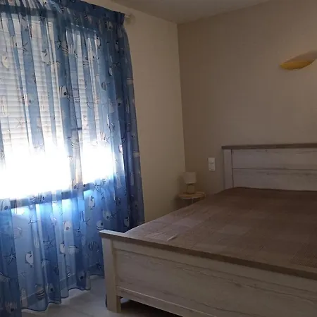 Spacious In The Heart Of Apartment *