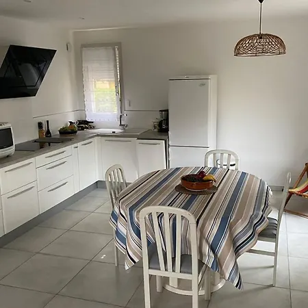 Apartment Spacious In The Heart Of *